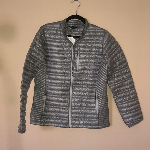 Patagonia women’s ultralight grey medium - Picture 3 of 3